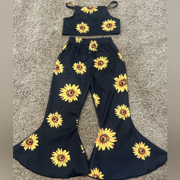 SHEIN Other - 🌻Toddler Girls Sunflower Two Piece. Size 90 (2T)🌻